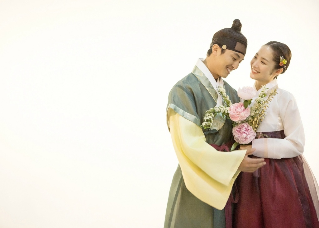 Park Min Young đẹp nao lòng khi khoác lên mình bộ Hanbok trong “Seven Day Queen”