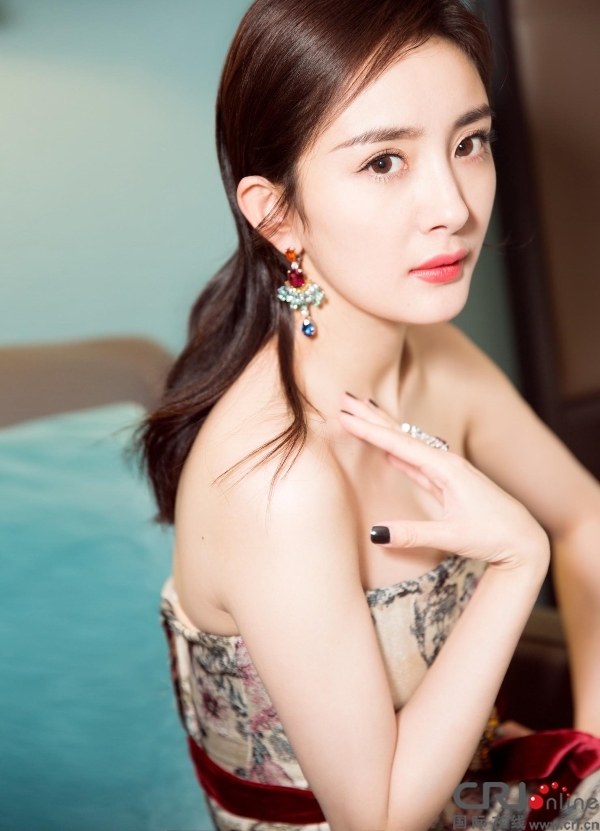Fan xót xa vì Dương Mịch bầm dập, thương tích đầy người vì phim mới
