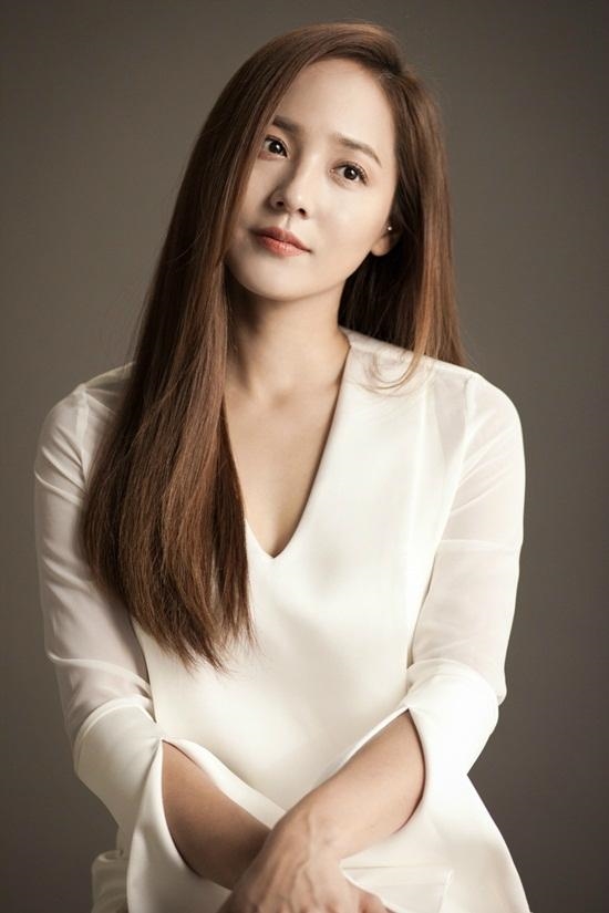 Ngắm nhan sắc dàn sao 'gái một con trong mòn con mắt' của showbiz Hàn
