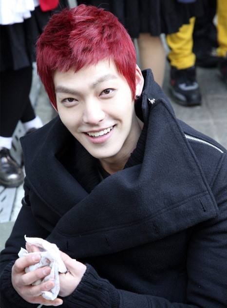 Su nghiep dang thang hoa cua Kim Woo Bin truoc khi mac benh ung thu hinh anh 1