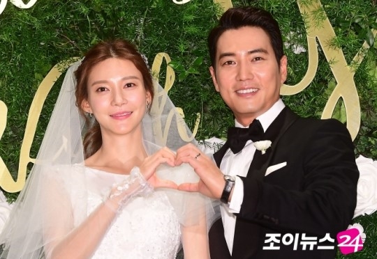 Joo Sang Wook - Cha Ye Ryun ngọt ngào, hạnh phúc trong họp báo đám cưới