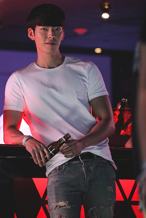 Kim Woo Bin và những người bạn thân 'hiếm có khó tìm'