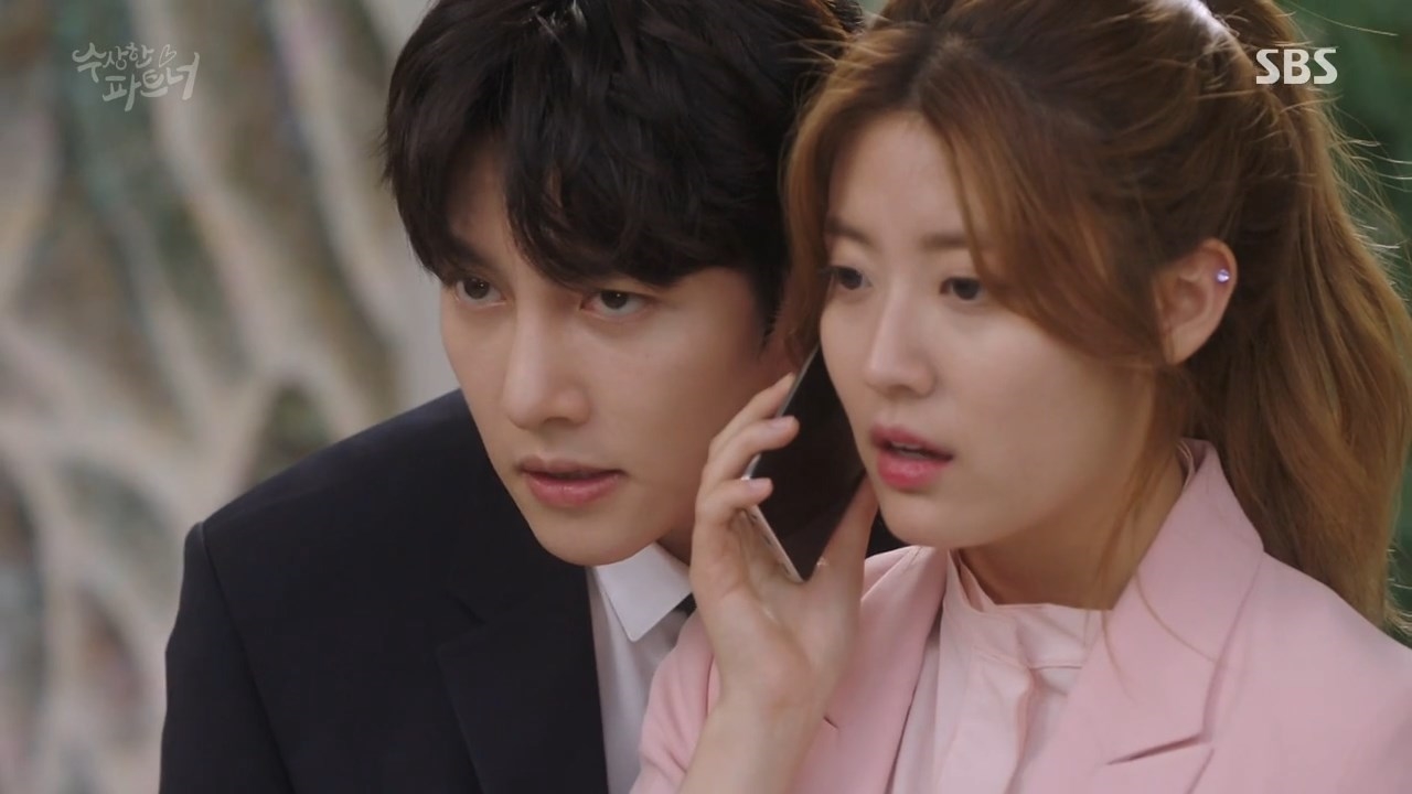 'Suspicious Partner' Chuyện tình luật sư bắt đầu bằng một nụ hôn nồng nàn ấm áp