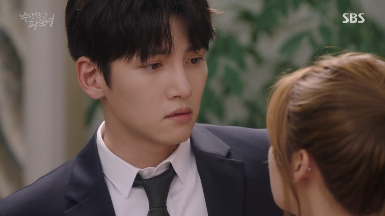 'Suspicious Partner' Chuyện tình luật sư bắt đầu bằng một nụ hôn nồng nàn ấm áp