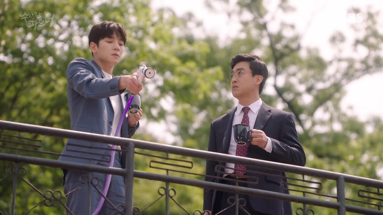 'Suspicious Partner' Chuyện tình luật sư bắt đầu bằng một nụ hôn nồng nàn ấm áp