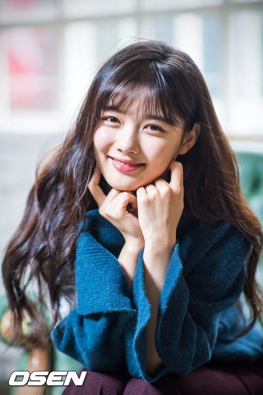 Khán giả tiếc hùi hụi vì Kim Yoo Jung từ chối tham gia 'School 2017
