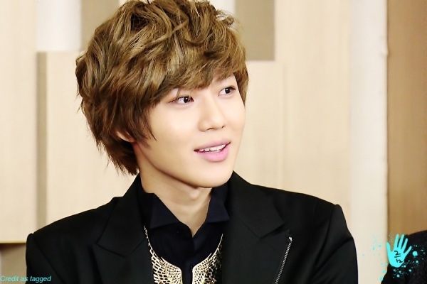 10 mỹ nam Kpop hấp dẫn nhất theo 'gu' của phụ nữ Nhật