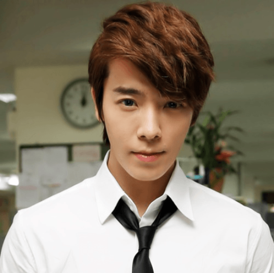 10 mỹ nam Kpop hấp dẫn nhất theo 'gu' của phụ nữ Nhật