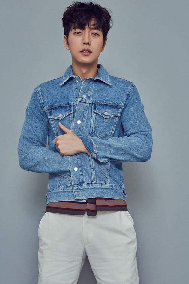 Park Hae Jin - Nam thần hoàn hảo từ màn ảnh đến đời thường