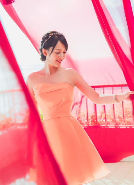 Ngắm loạt ảnh làm phù dâu đẹp mê ly của 'sát thủ đám cưới' Trần Kiều Ân