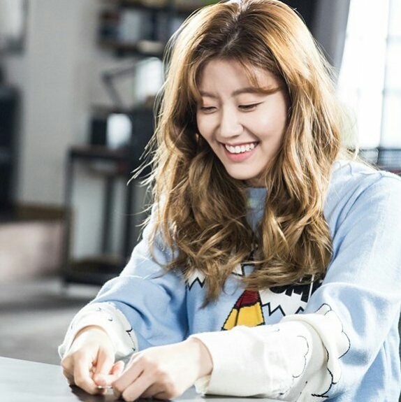 Ngắm loạt ảnh hậu trường đáng yêu vô hạn của cặp đôi luật sư Ji Chang Wook - Nam Ji Hyun
