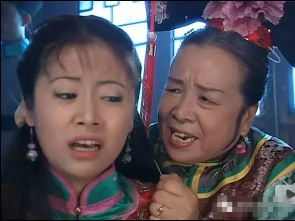Cuộc đời trái ngược của cặp bài trùng bị ghét nhất Hoàn Châu Cách Cách ngày ấy