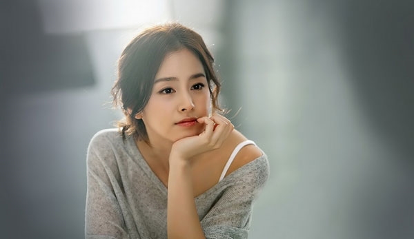 Lâu lâu mới đóng 1 phim, các sao Hàn này vẫn cứ 'nổi đình nổi đám”