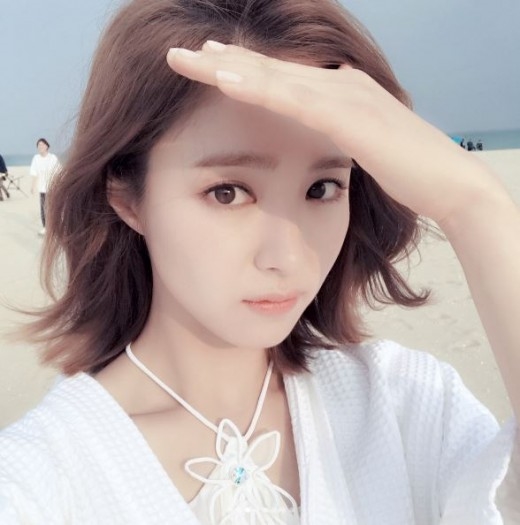Chưa có hè năm nào giống hè năm nay, một loạt sao nữ Hàn lần lượt 'xuống tóc'