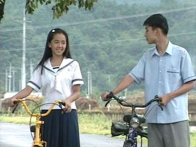 Cuộc sống vương giả của ông hoàng, bà chúa xứ Hàn sau 17 năm đóng 'Trái tim mùa thu' Cuộc sống vương giả của ông hoàng, bà chúa xứ Hàn sau 17 năm đóng 'Trái tim mùa thu'