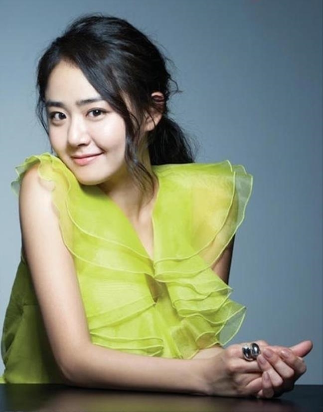 Cuộc sống vương giả của ông hoàng, bà chúa xứ Hàn sau 17 năm đóng 'Trái tim mùa thu' Cuộc sống vương giả của ông hoàng, bà chúa xứ Hàn sau 17 năm đóng 'Trái tim mùa thu'