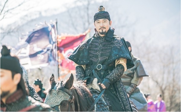 Yoona và Im Si Wan hứa hẹn gây sốt màn ảnh Hàn với 'The King Loves'