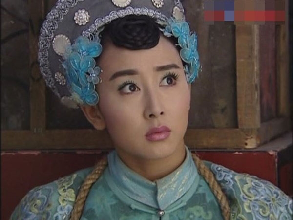 Mỹ nhân Hoa ngữ xấu khó tả trong tạo hình cổ trang