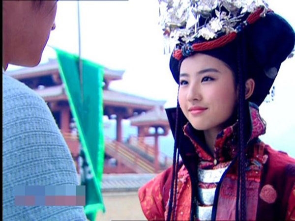 Mỹ nhân Hoa ngữ xấu khó tả trong tạo hình cổ trang