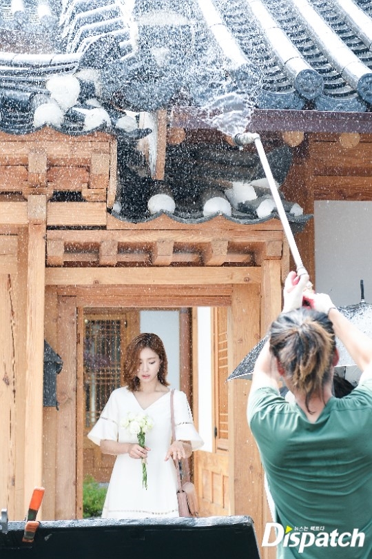 Ngắm loạt hình xinh tươi muôn màu biểu cảm của Shin Se Kyung khi quay MV ca nhạc