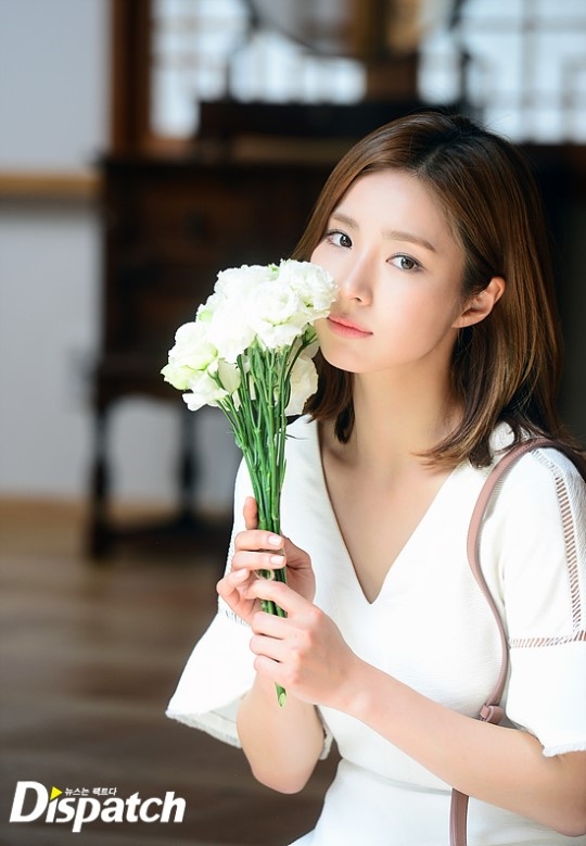 Ngắm loạt hình xinh tươi muôn màu biểu cảm của Shin Se Kyung khi quay MV ca nhạc