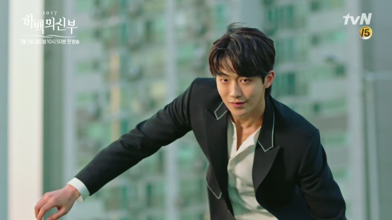 Đóng vai Thủy thần bị treo dây, Nam Joo Hyuk gửi lời nhắn cầu cứu biên kịch 'Cô Dâu Thủy Thần'