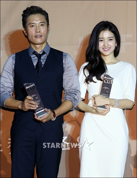 Không phải Son Ye Jin hay Han Hyo Joo, 'nàng thơ' mới của biên kịch vàng chính là gương mặt này