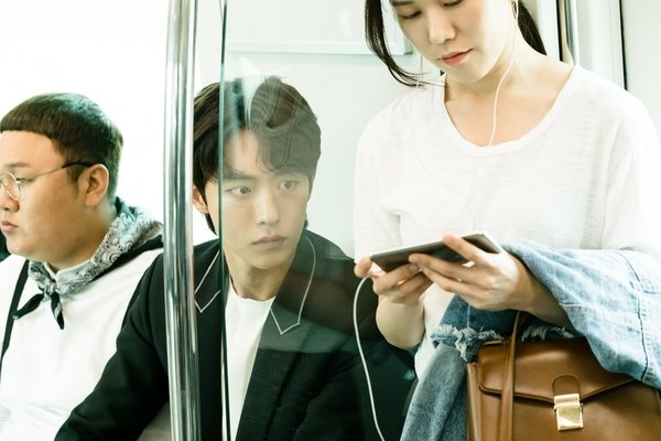 Đánh giá 'Cô Dâu Thủy Thần' sau tuần đầu lên sóng: Đẹp, lạ và skinship bùng nổ