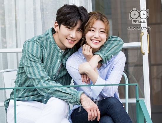 Sau Song Joong Ki và Song Hye Kyo, những cặp đôi này cũng dính nghi án 'phim giả tình thật'