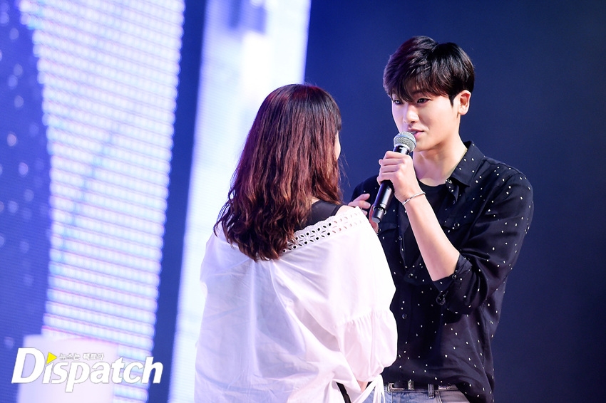 Park Hyung Sik nhoi hết cỡ trong Fanmeeting đầu tiên trong sự nghiệp