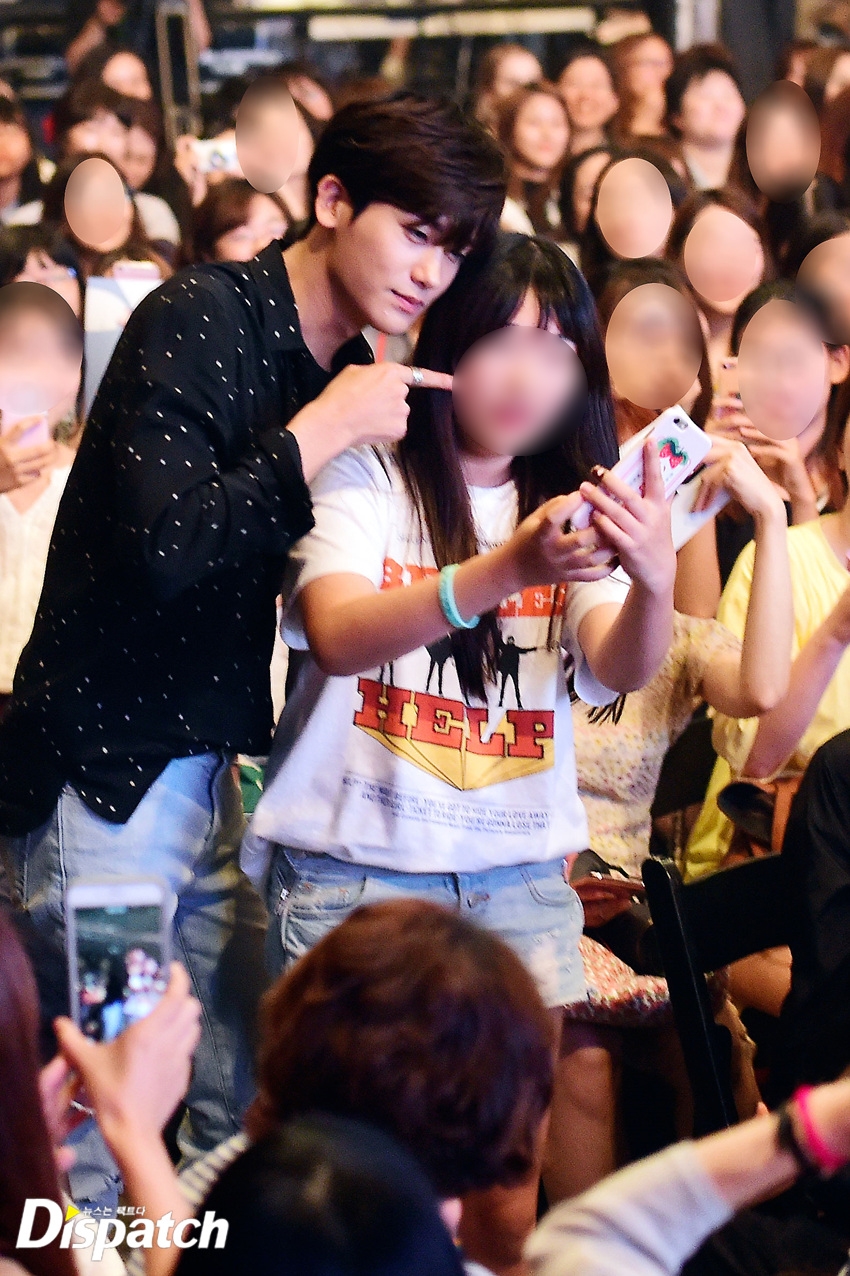 Park Hyung Sik nhoi hết cỡ trong Fanmeeting đầu tiên trong sự nghiệp