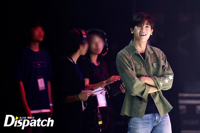 Park Hyung Sik nhoi hết cỡ trong Fanmeeting đầu tiên trong sự nghiệp