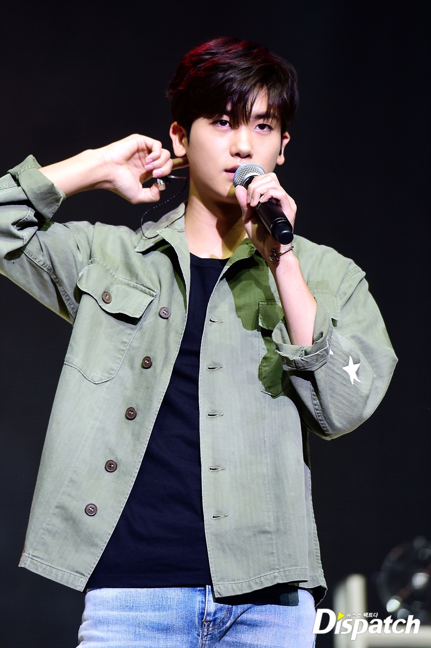 Park Hyung Sik nhoi hết cỡ trong Fanmeeting đầu tiên trong sự nghiệp