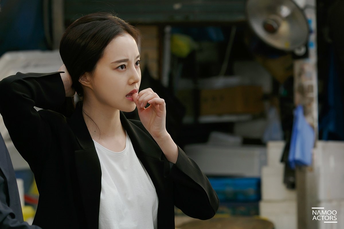Moon Chae Won lần đầu biến thân thành 'đả nữ' trong 'Criminal Minds'