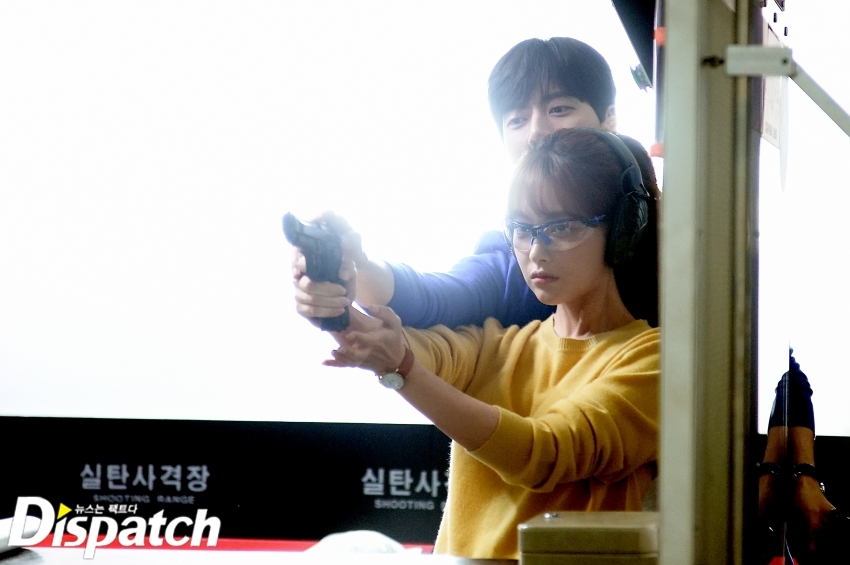 Ngắm loạt ảnh cực yêu của Park Hae Jin - Oh Yeon Seo trên phim trường movie 'Cheese In The Trap'
