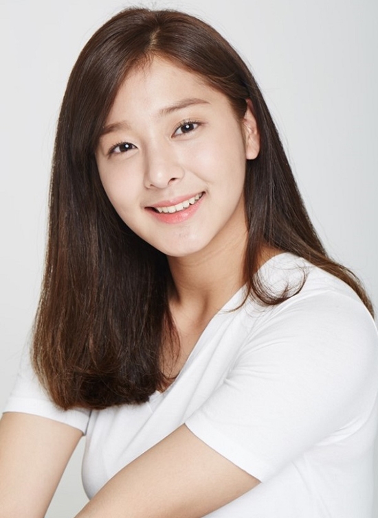 School 2017 bị chê chọn diễn viên quá già
