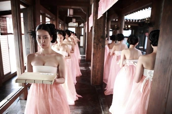 Những mỹ nhân Hàn luôn đóng vai chính dù diễn xuất tệ