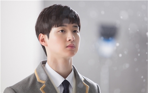 School 2017 bị chê chọn diễn viên quá già