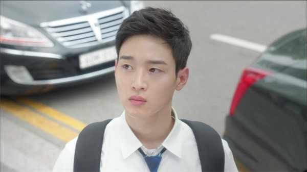 School 2017 bị chê chọn diễn viên quá già