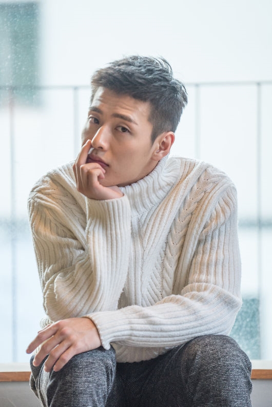 Kang Ha Neul nhập ngũ tháng 9 này