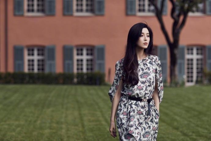Phạm Băng Băng tung bộ hình mới lộng lẫy sau scandal làm tình nhân