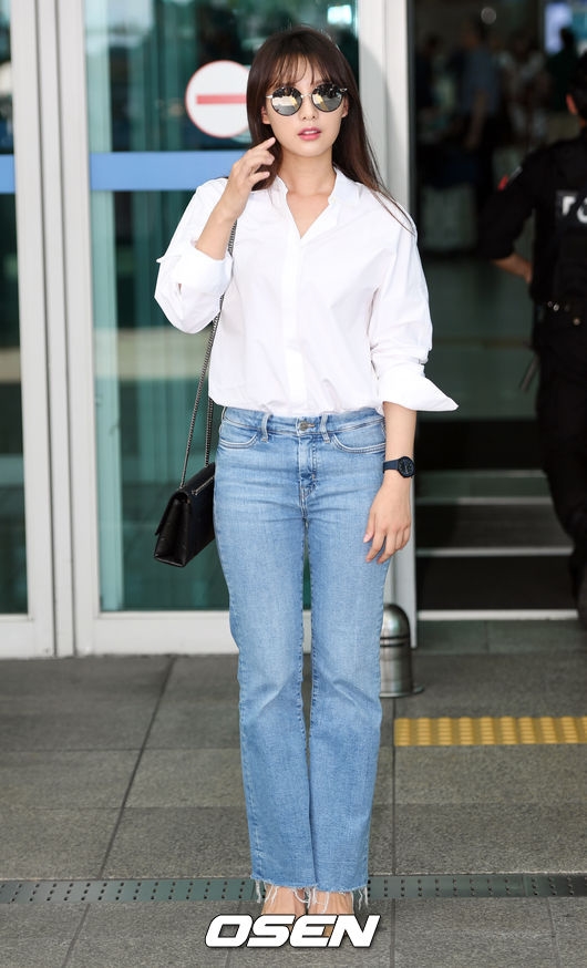 Thời trang sân bay ấn tượng của Suzy và Kim Ji Won