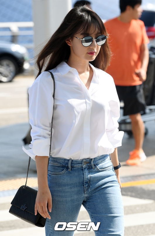Thời trang sân bay ấn tượng của Suzy và Kim Ji Won