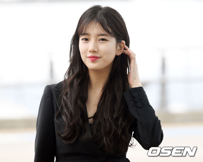 Thời trang sân bay ấn tượng của Suzy và Kim Ji Won