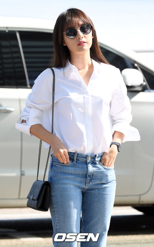 Thời trang sân bay ấn tượng của Suzy và Kim Ji Won