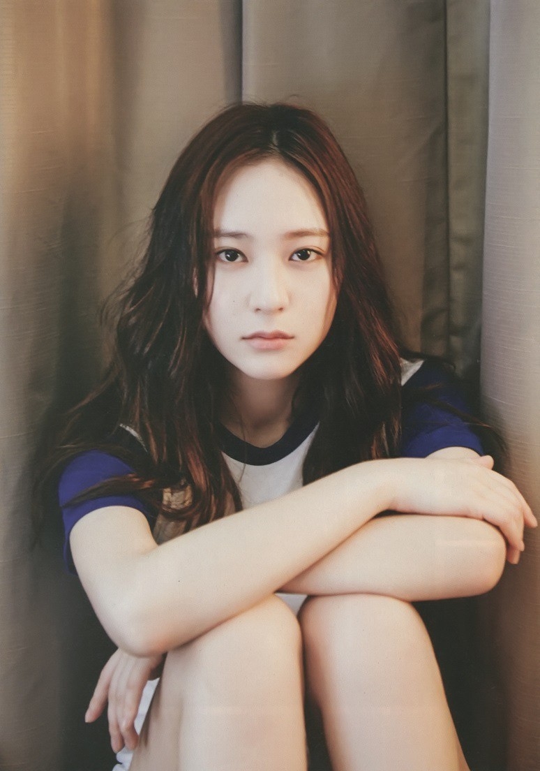 Krystal tham gia tác phẩm mới của đạo diễn series 'Reply'