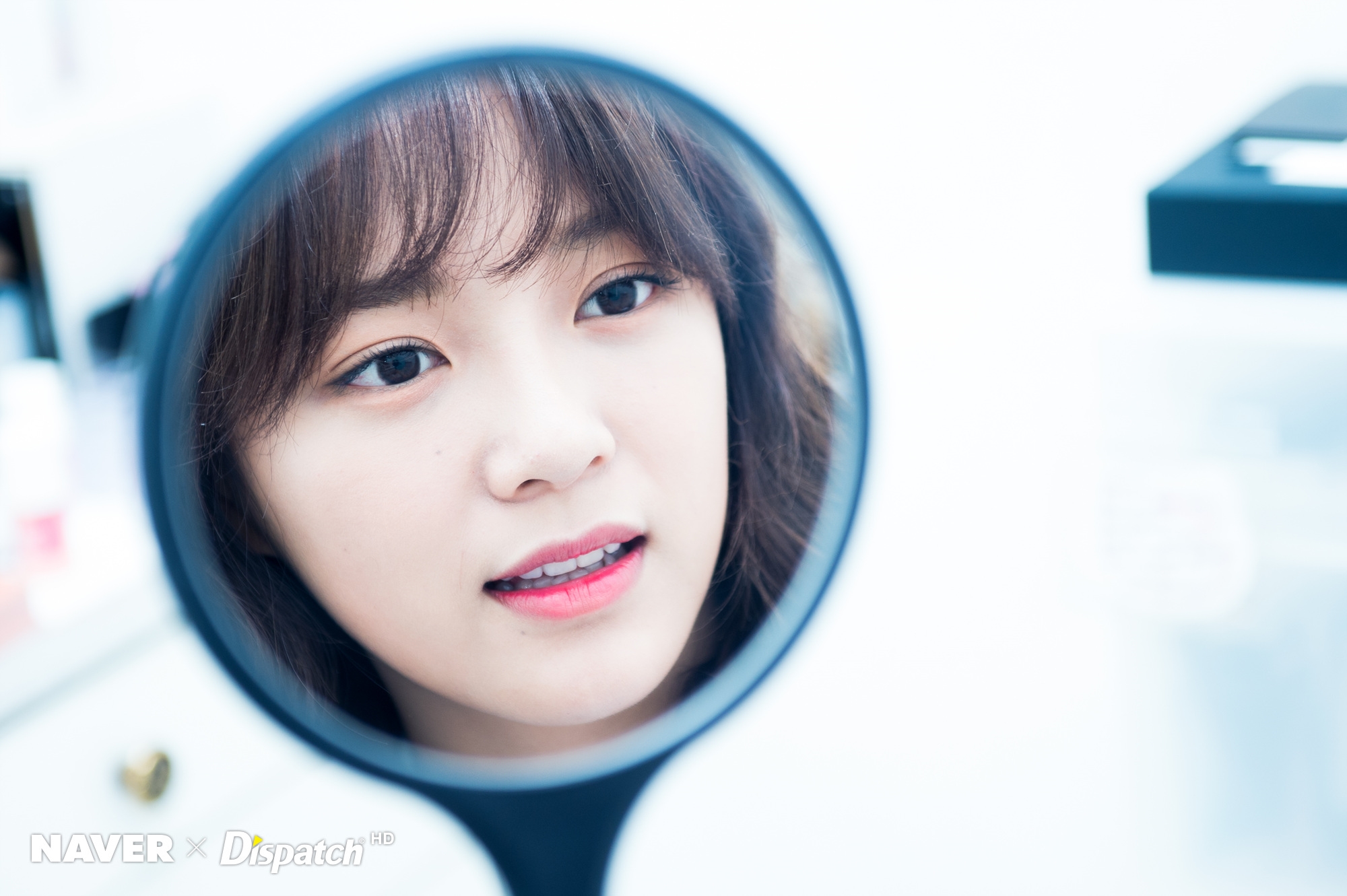 Nữ chính 'School 2017' Kim Se Jung nhận nhiều khen ngợi
