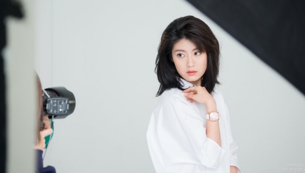 Hé lộ hình ảnh lần đầu lên tivi xinh như búp bê của Nam Ji Hyun