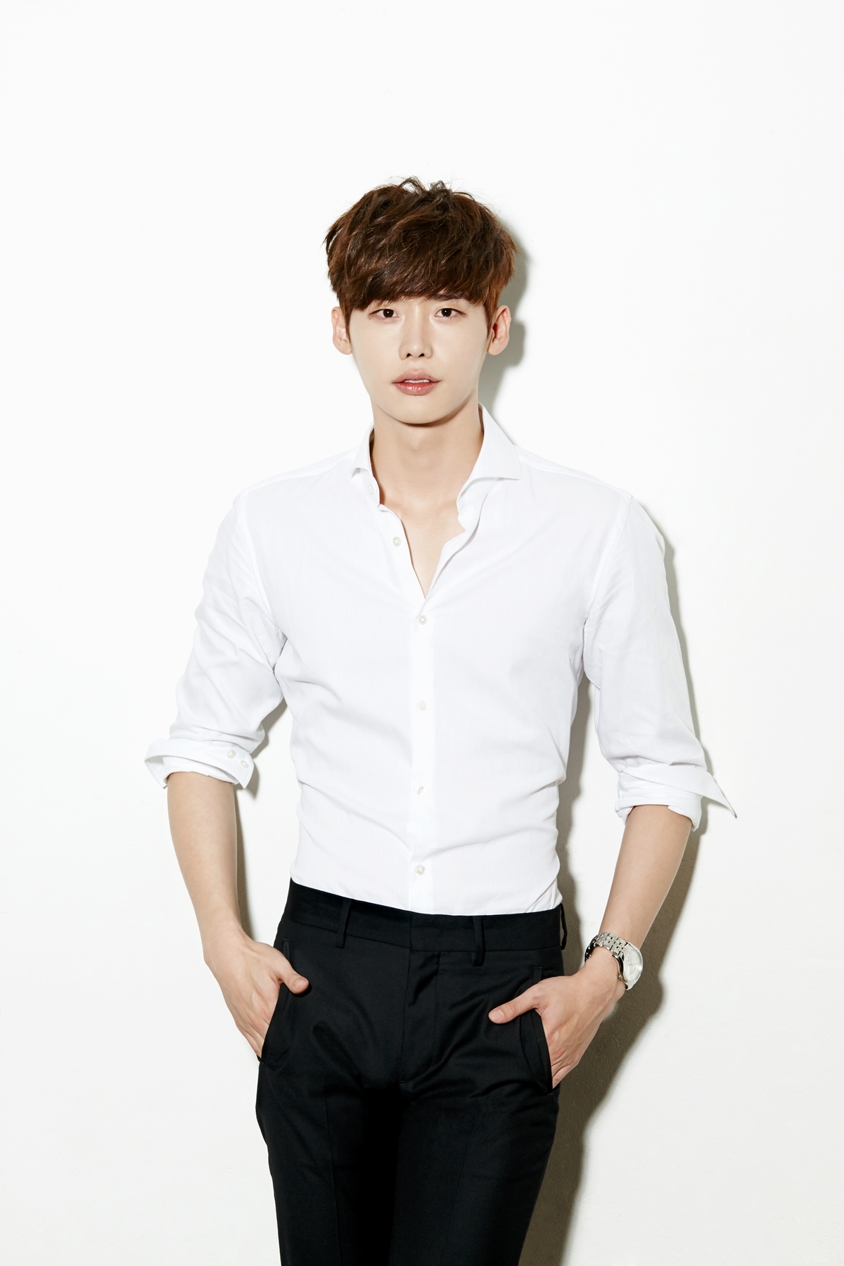 Lee Jong Suk sẽ nhập ngũ trong năm nay?