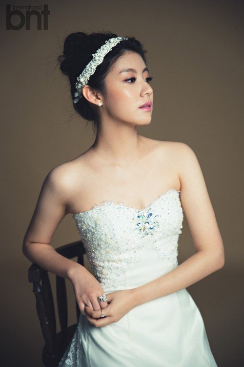 Hé lộ hình ảnh lần đầu lên tivi xinh như búp bê của Nam Ji Hyun